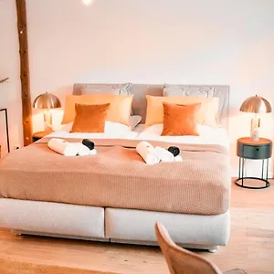  Apartment Dreams